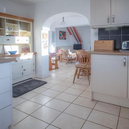 Maytree Cottage - 4 Bedroom Holiday Home - Tenby Exteriér fotografie