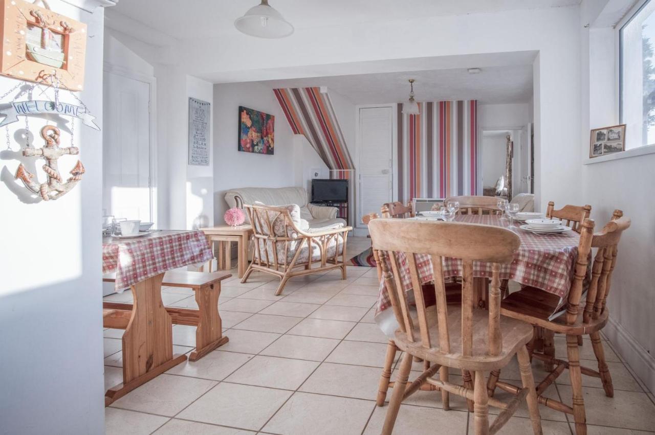 Maytree Cottage - 4 Bedroom Holiday Home - Tenby Exteriér fotografie