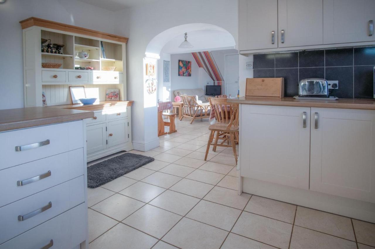 Maytree Cottage - 4 Bedroom Holiday Home - Tenby Exteriér fotografie